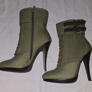 NEW VINTAGE CHARLOTTE RUSSE BOOTS